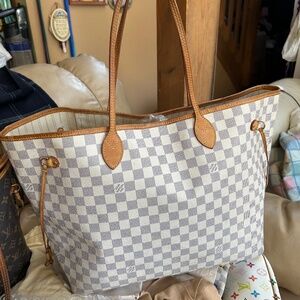 XXL Louis Vuitton never full GM🩵🤍